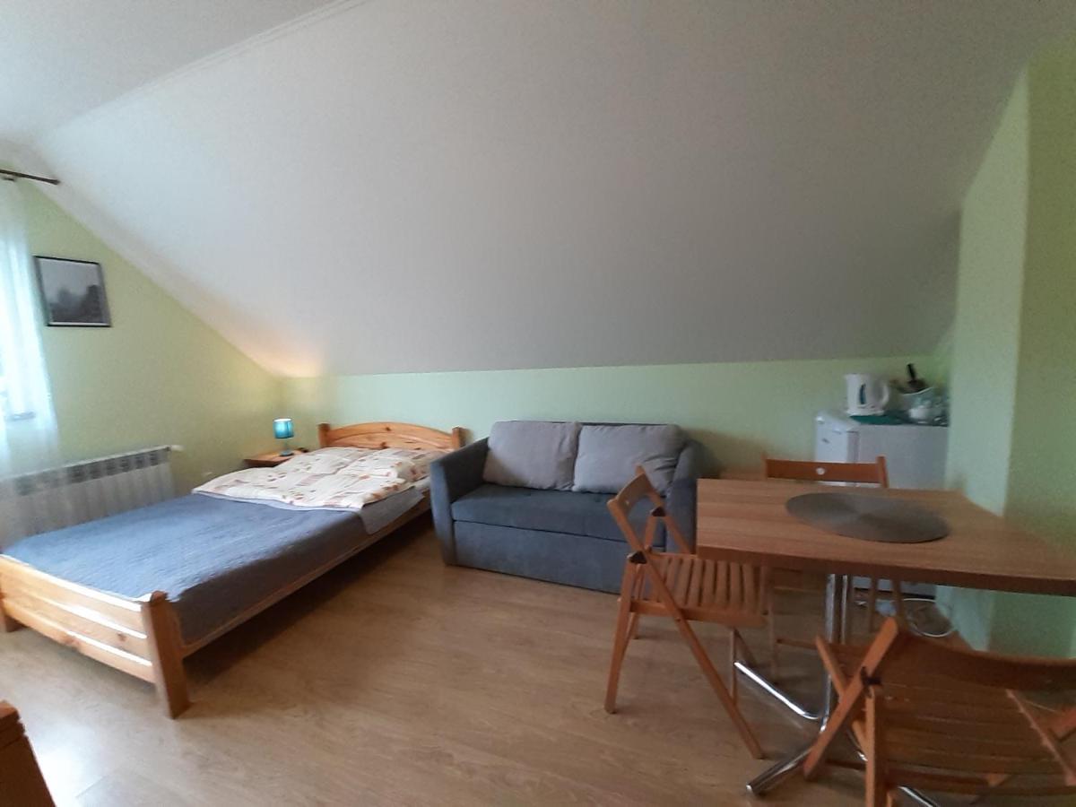 Zielony Zakatek Domki I Pokoje 661-038-537 Polańczyk Exterior foto