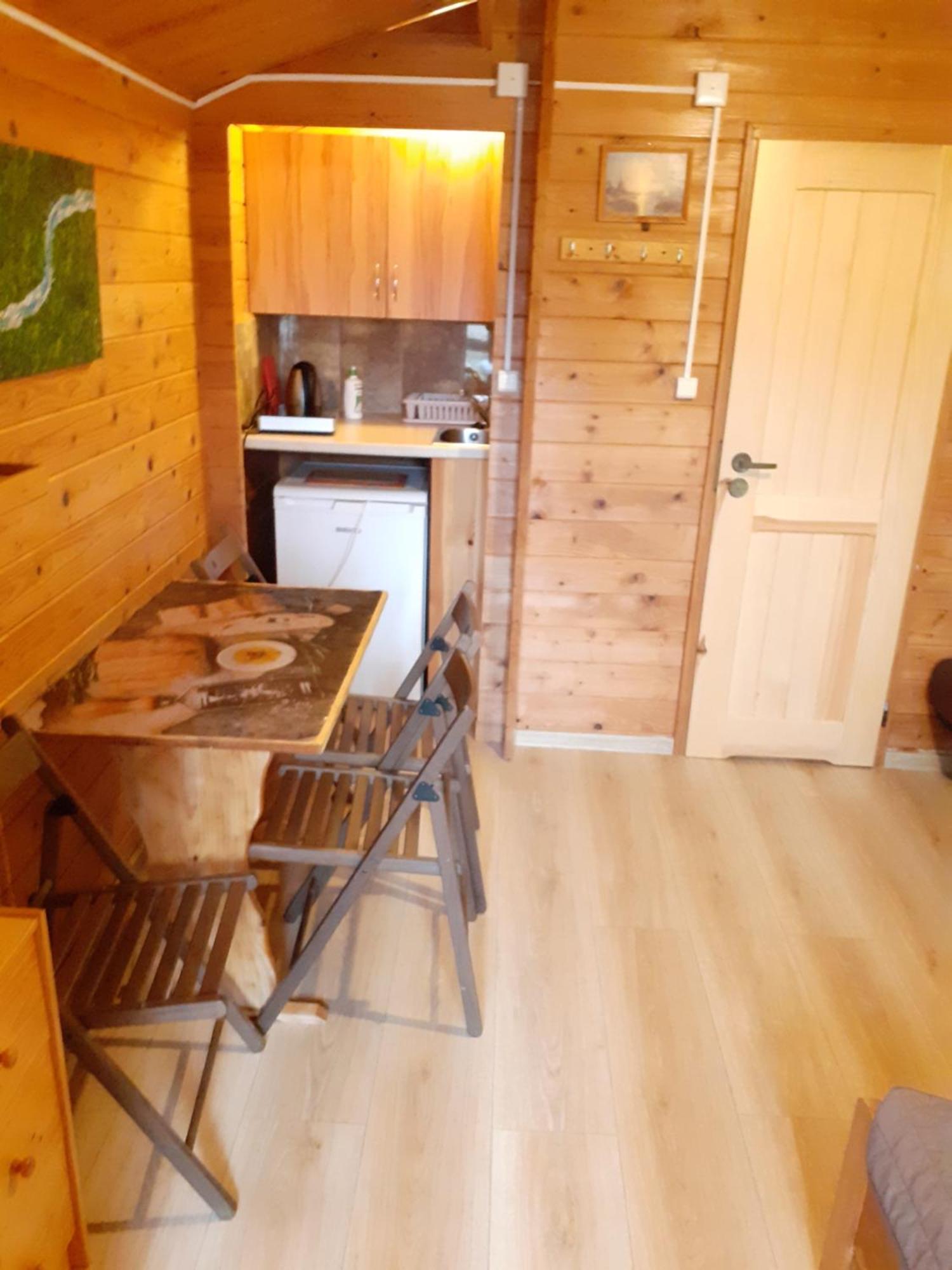 Zielony Zakatek Domki I Pokoje 661-038-537 Polańczyk Exterior foto